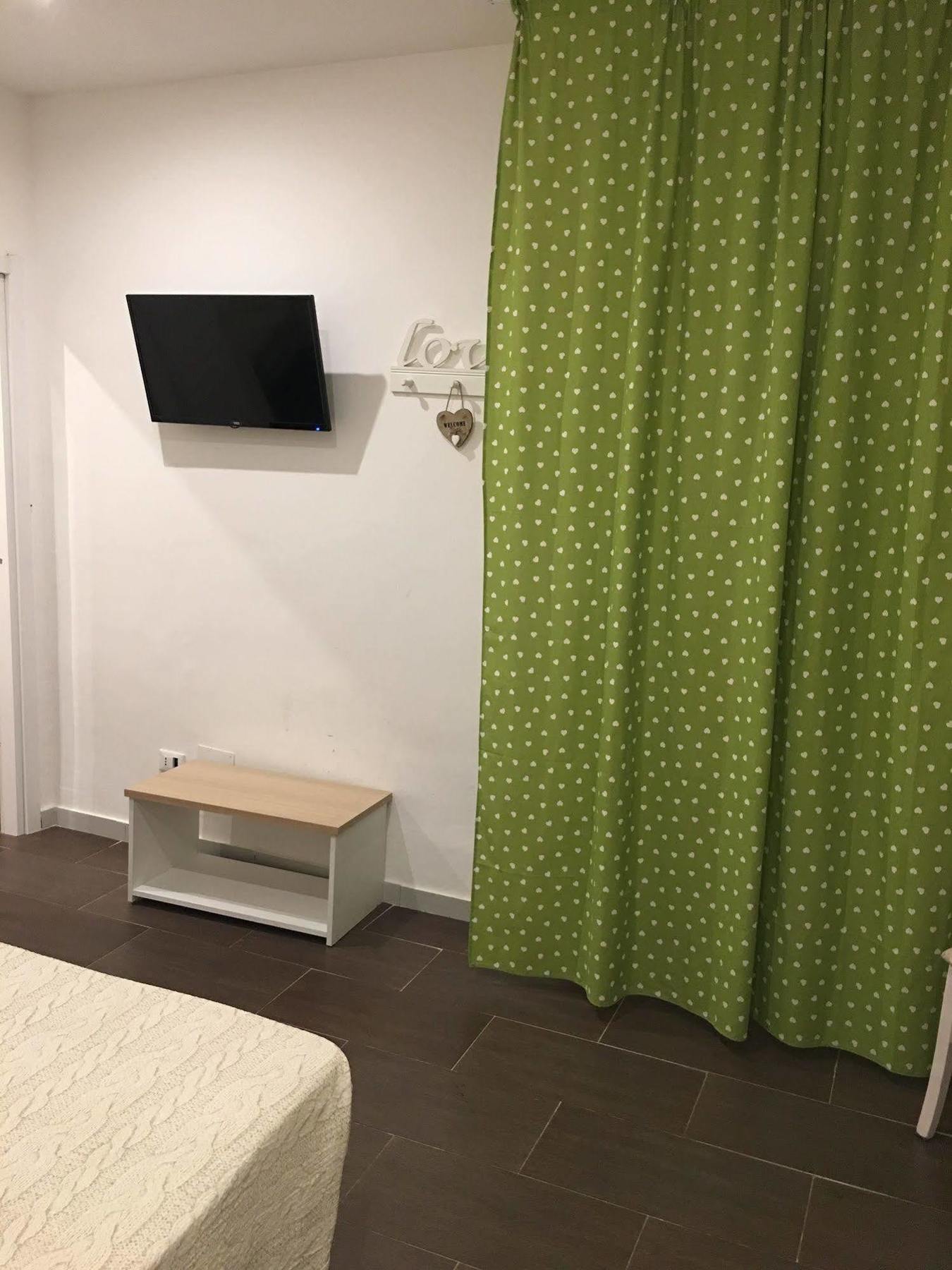 Affittacamere O La Civetta Di Trastevere 3*